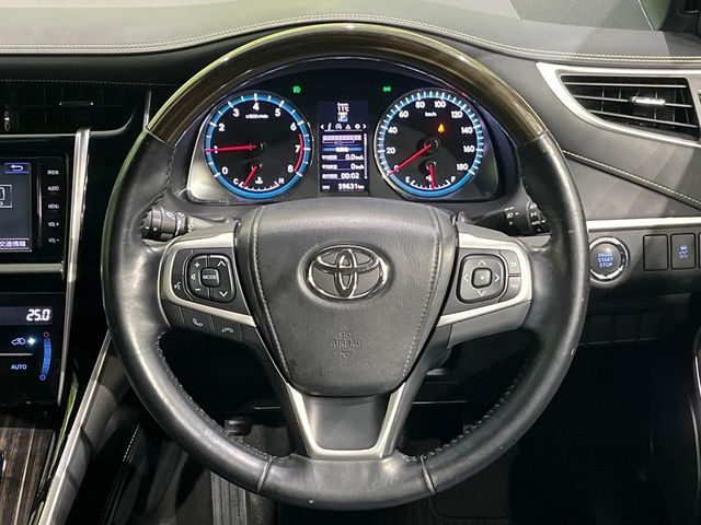 TOYOTA HARRIER 2WD 2015