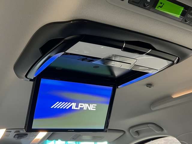 TOYOTA VELLFIRE 2014