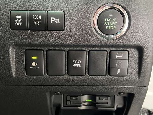 TOYOTA VELLFIRE 2014