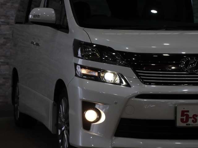 TOYOTA VELLFIRE 2014