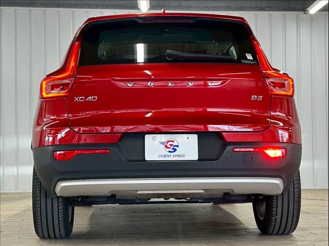 VOLVO VOLVO XC40 2022