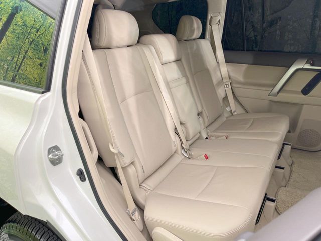 TOYOTA LANDCRUISER PRADO 2023