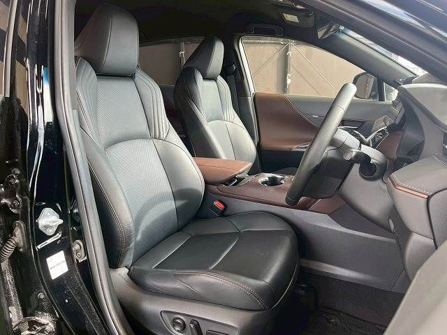 TOYOTA HARRIER HYBRID 2020