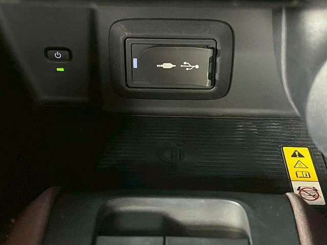 TOYOTA HARRIER HYBRID 2020