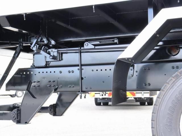 MITSUBISHI FUSOU SUPER GREAT 2025