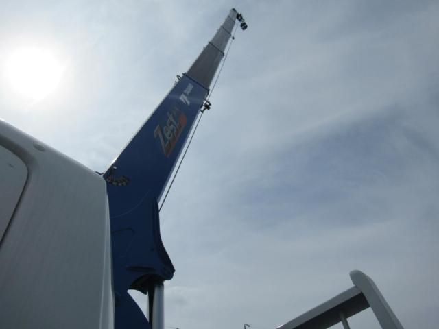 MITSUBISHI FUSOU FIGHTER 2025