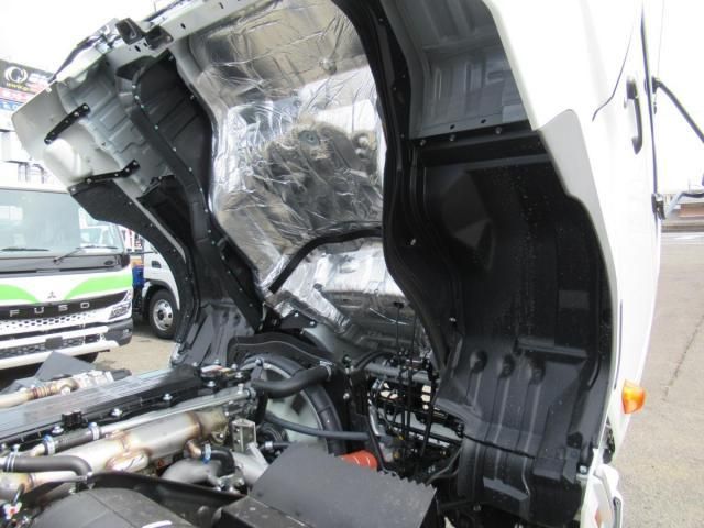 MITSUBISHI FUSOU FIGHTER 2025