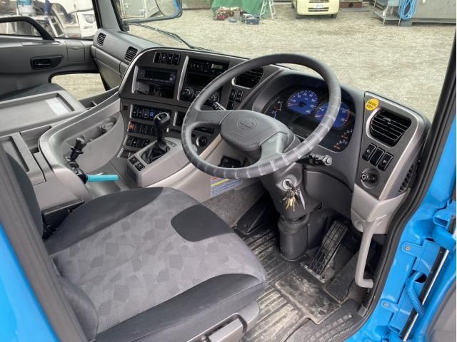 NISSAN DIESEL Quon 2018