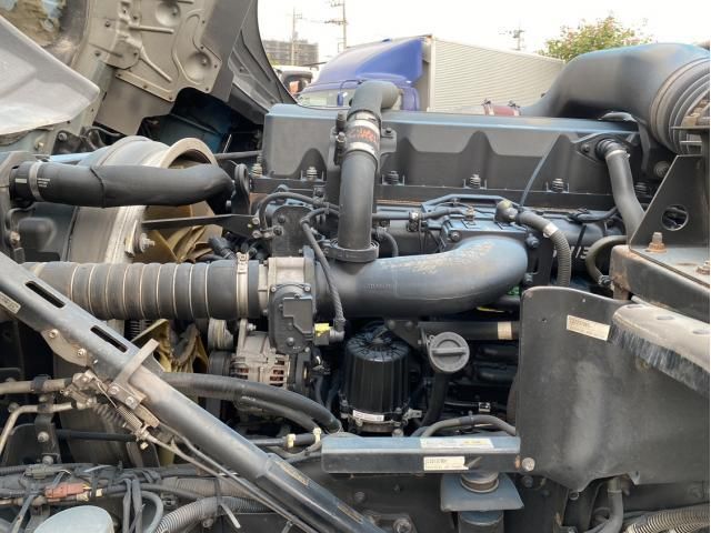 NISSAN DIESEL Quon 2018