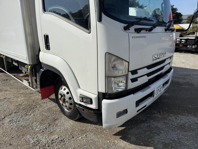 ISUZU FORWARD 2017