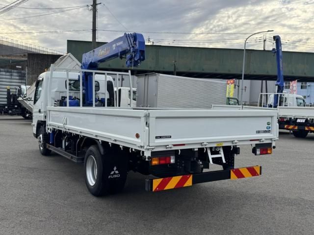 MITSUBISHI CANTER 2023