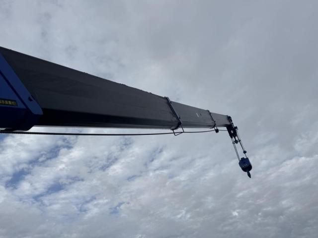 MITSUBISHI CANTER 2023