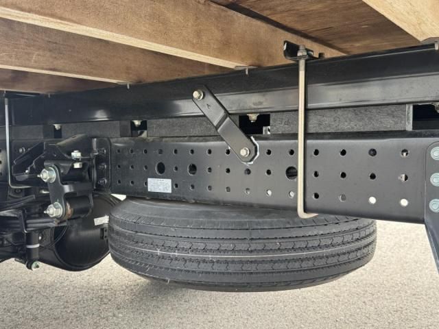 MITSUBISHI CANTER 2023