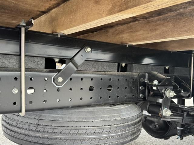 MITSUBISHI CANTER 2023