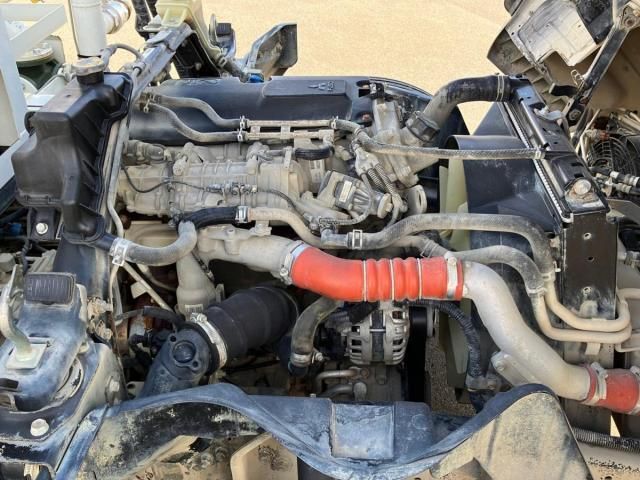 MITSUBISHI CANTER 2019