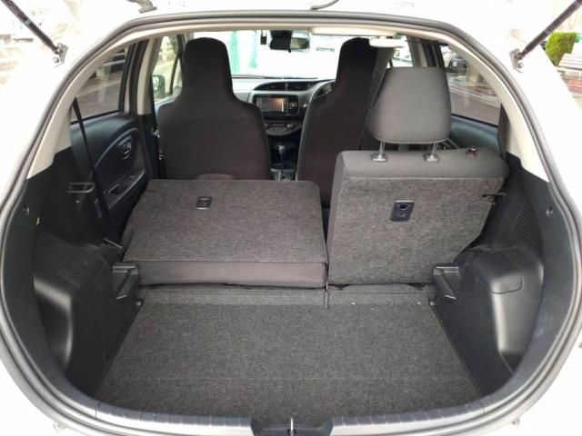 TOYOTA VITZ HYBRID 2018