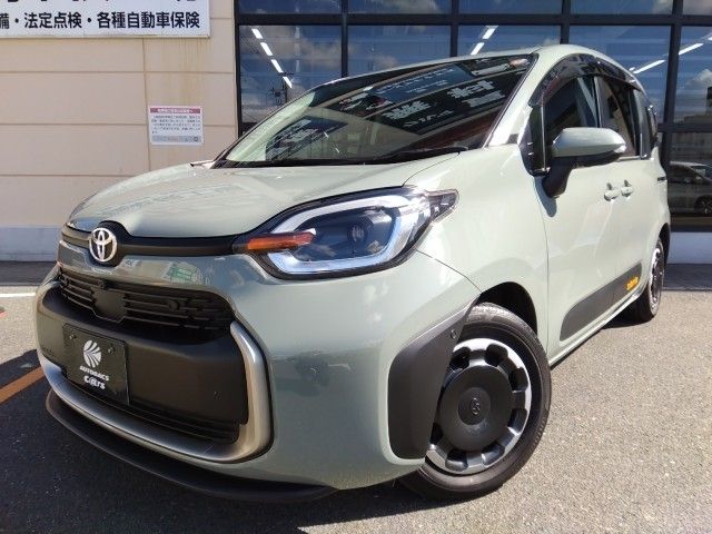 TOYOTA SIENTA HYBRID 2023