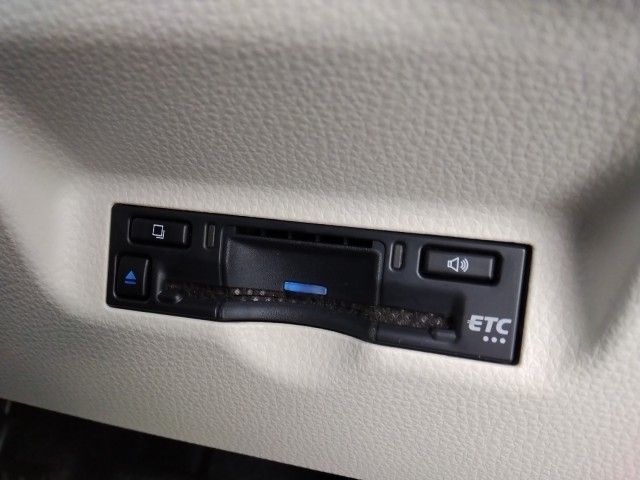 TOYOTA SIENTA HYBRID 2023