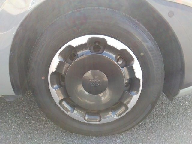 TOYOTA SIENTA HYBRID 2023