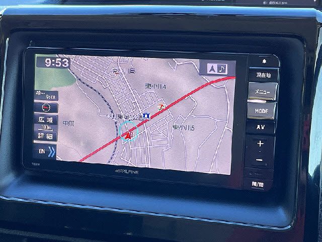 TOYOTA VOXY HYBRID 2014