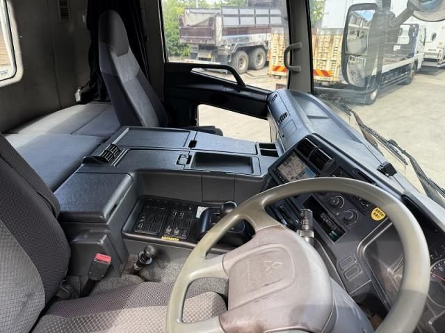 MITSUBISHI FUSOU SUPER GREAT 2024