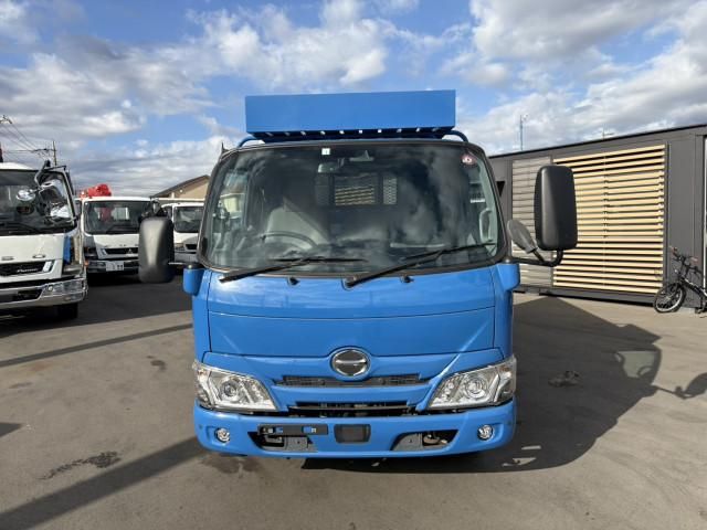 HINO DUTRO 2023