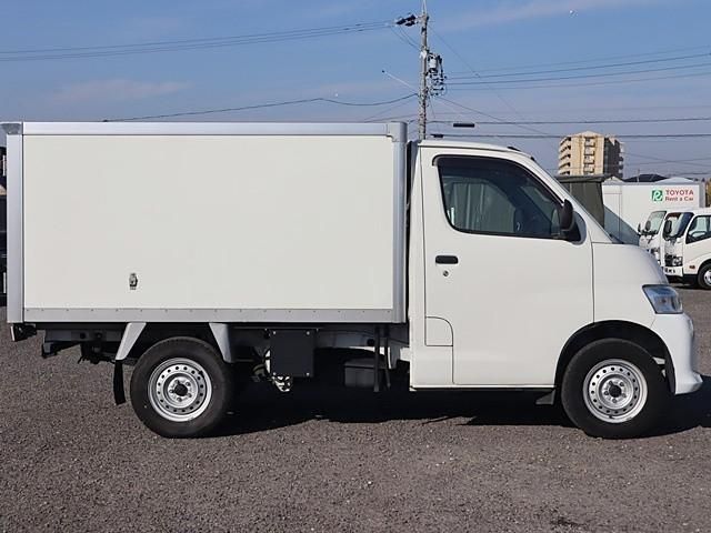 TOYOTA TOWNACE truck 2WD 2023