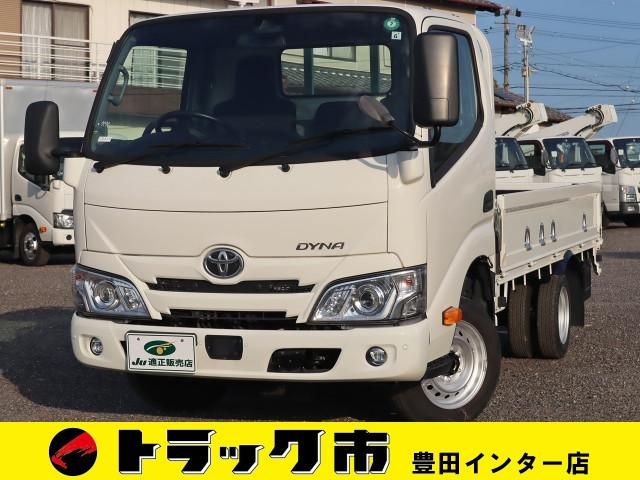 TOYOTA DYNA 2022