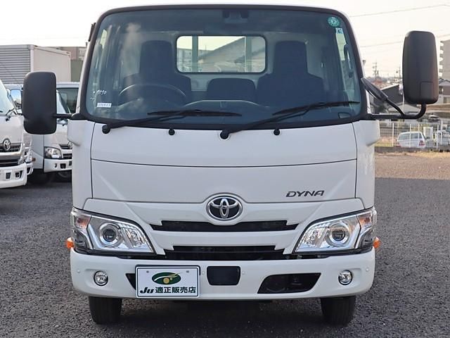 TOYOTA DYNA 2022