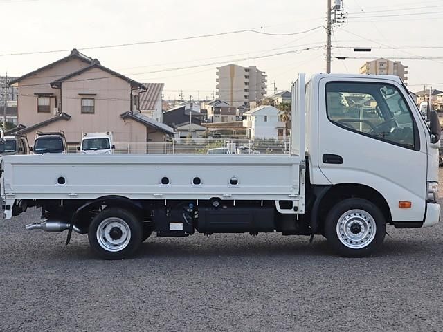TOYOTA DYNA 2022