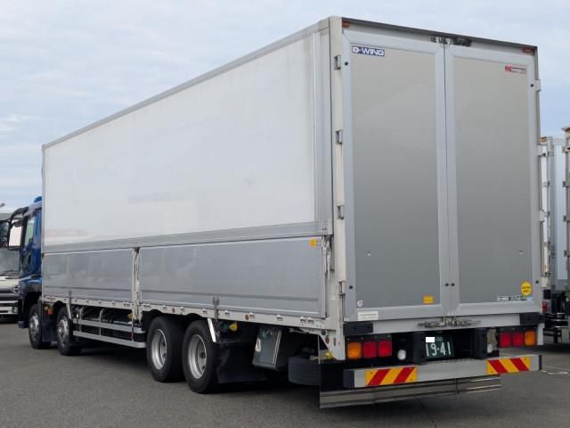 MITSUBISHI FUSOU SUPER GREAT 2017