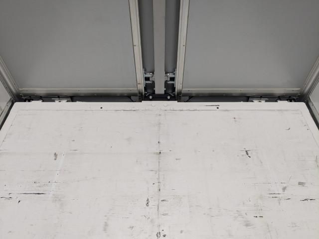 MITSUBISHI FUSOU SUPER GREAT 2017