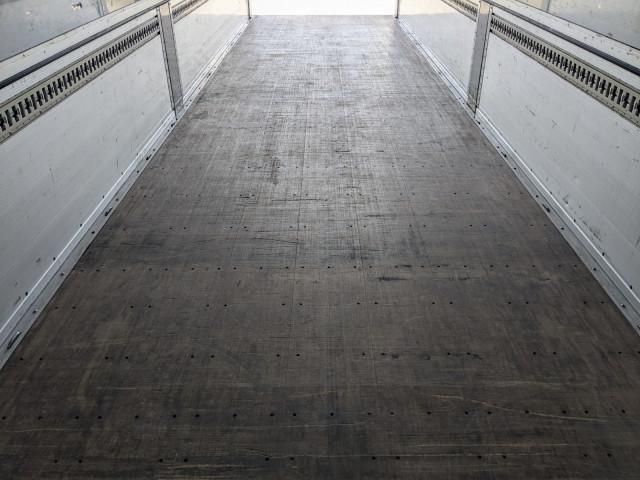 MITSUBISHI FUSOU SUPER GREAT 2017