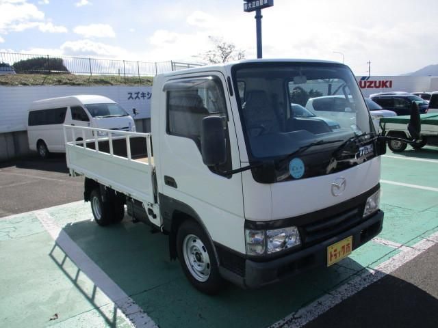MAZDA TITAN DUSH 2004