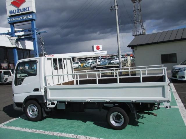 MAZDA TITAN DUSH 2004