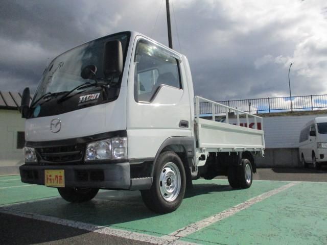 MAZDA TITAN DUSH 2004