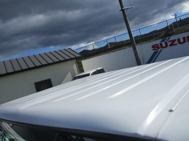 MAZDA TITAN DUSH 2004