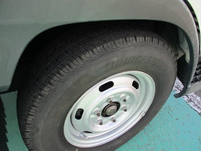 MAZDA TITAN DUSH 2004