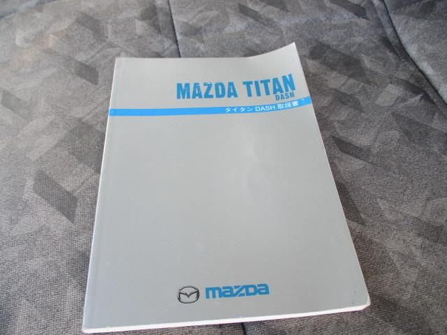 MAZDA TITAN DUSH 2004