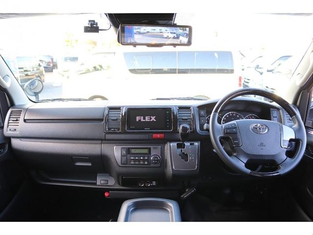 TOYOTA HIACE van 4WD 2018