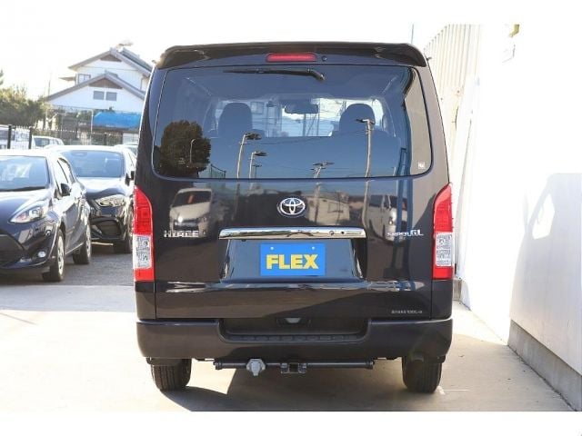 TOYOTA HIACE van 4WD 2018