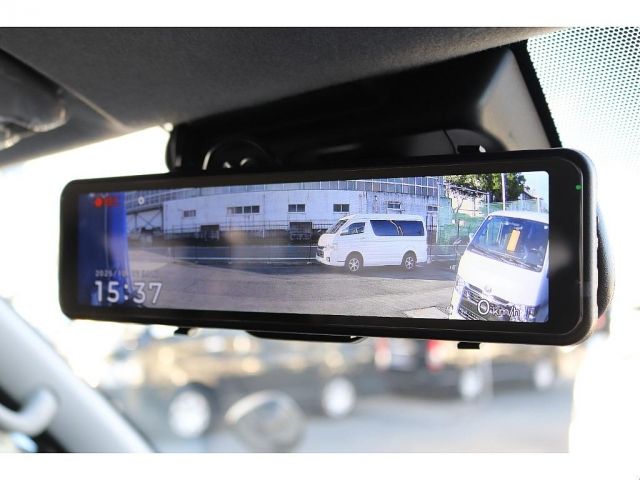 TOYOTA HIACE van 4WD 2018