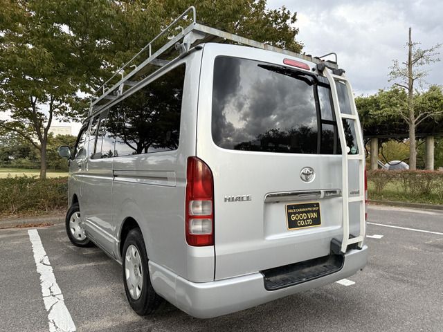 TOYOTA HIACE van 4WD 2014