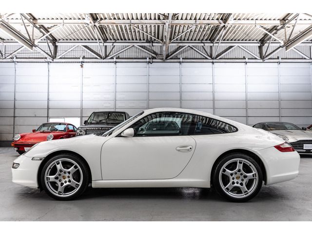 PORSCHE PORSCHE 911 2005