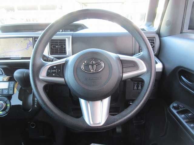 TOYOTA PIXIS MEGA 2020