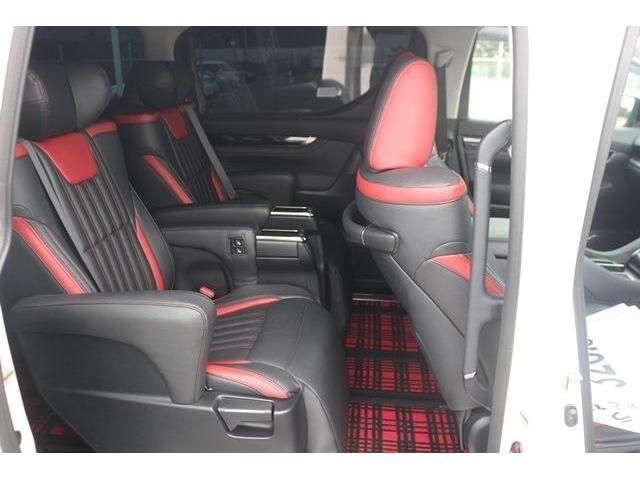 TOYOTA ALPHARD 2015