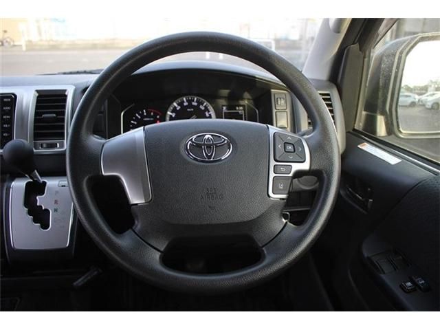 TOYOTA HIACE van 2WD 2020