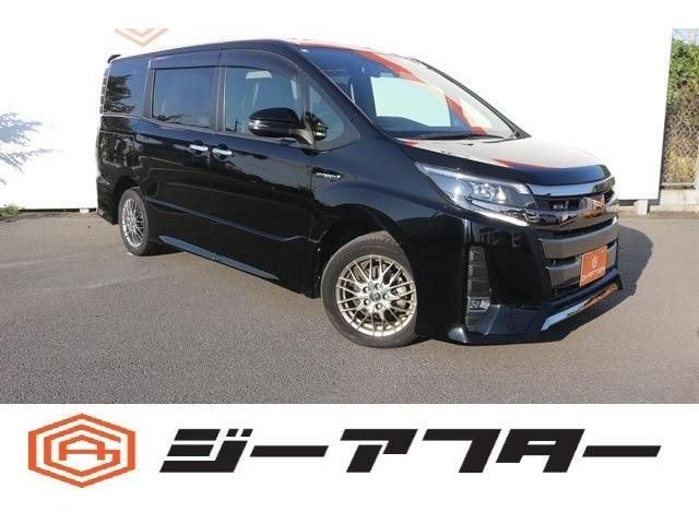 TOYOTA NOAH 2018