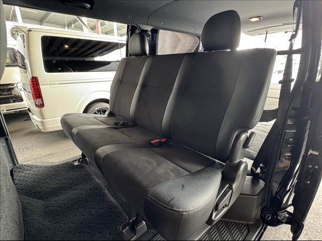 TOYOTA HIACE van 2WD 2021