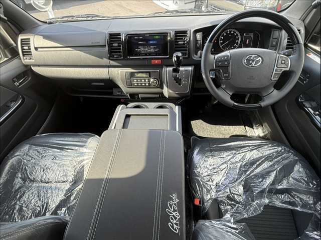 TOYOTA HIACE van 2WD 2025